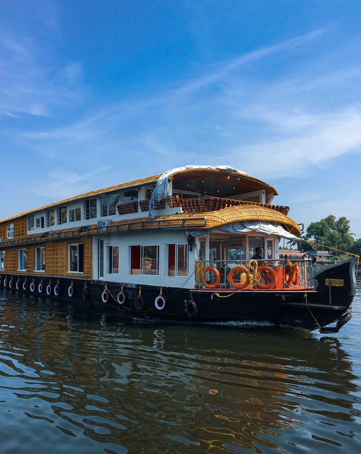 house boat alappuzha